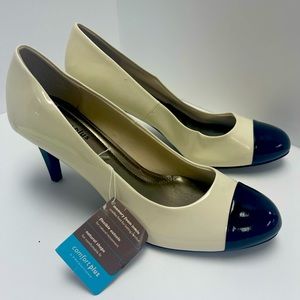 Comfort plus by predictions size 12 heels. Never worn.
